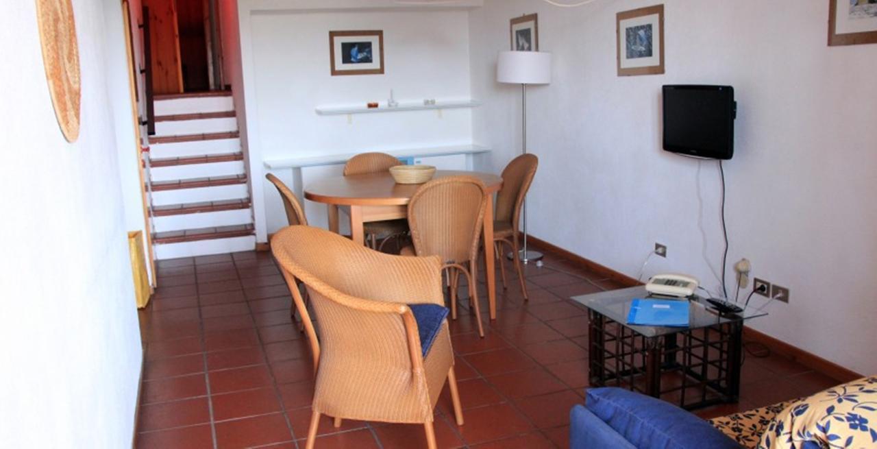Residence Portolaconia Appartamenti Cannigione Zimmer foto